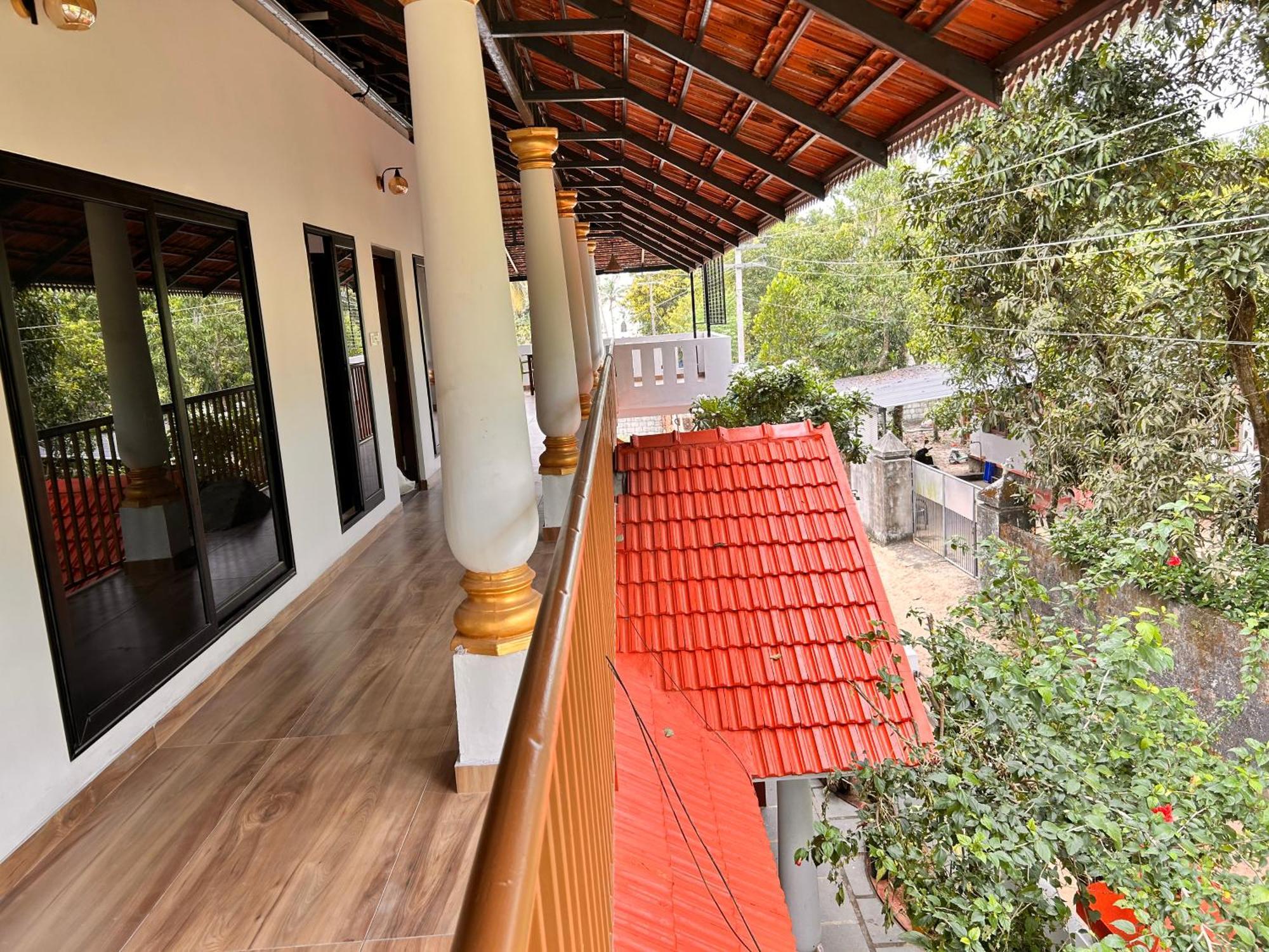 Marari Beach Cleetus Homestay マラリクラム エクステリア 写真