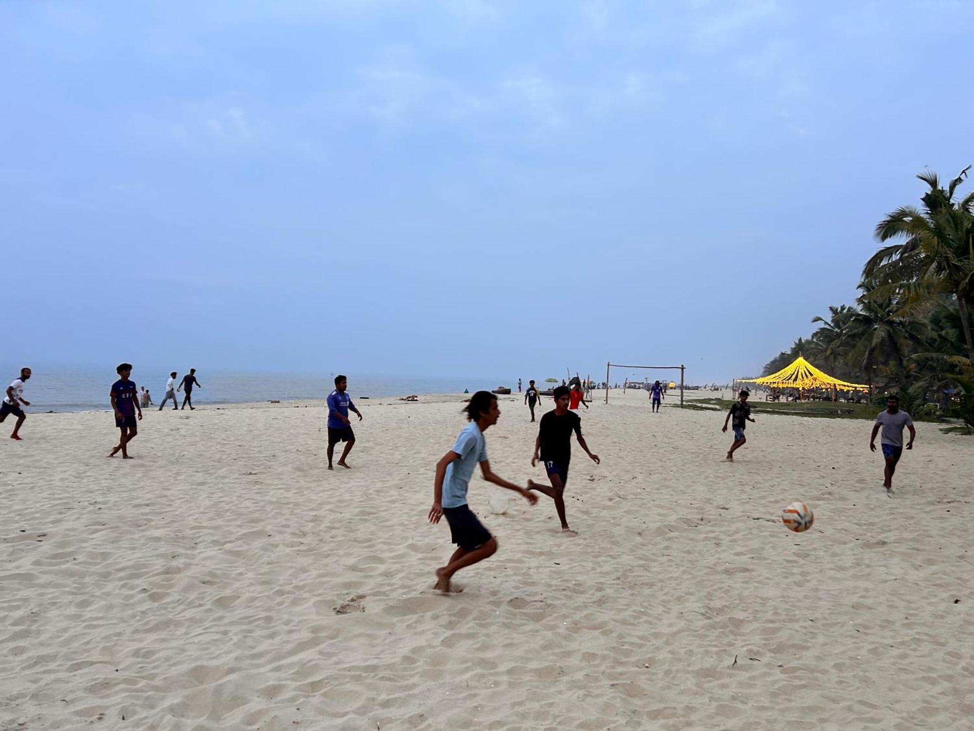 Marari Beach Cleetus Homestay マラリクラム エクステリア 写真